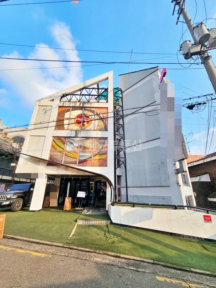 서울특별시 마포구 서교동 상가 사진 1