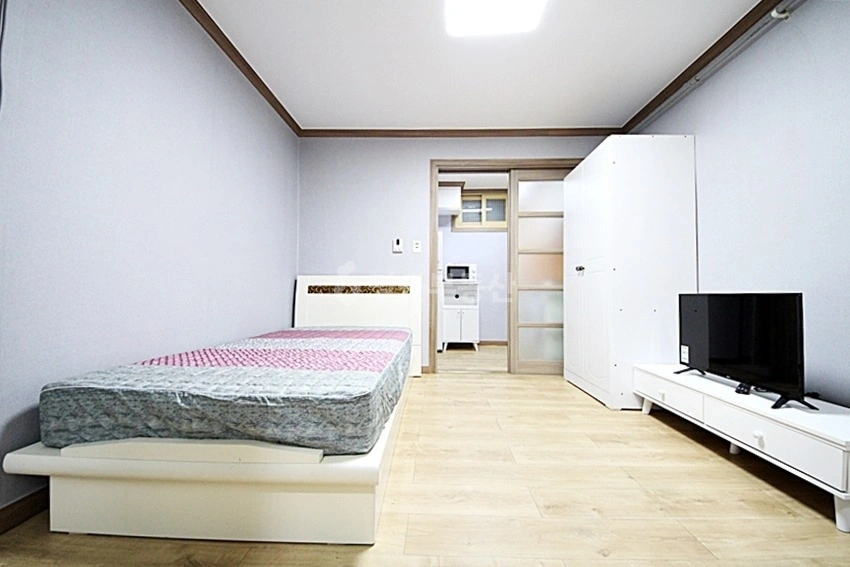 대전광역시 서구 월평동 원룸 사진 1