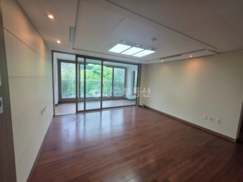 대전광역시 동구 용운동 아파트 사진 1