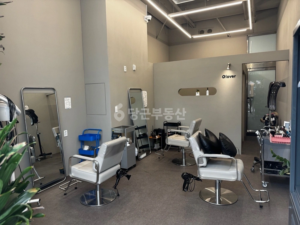 대전광역시 서구 둔산동 상가 사진 1