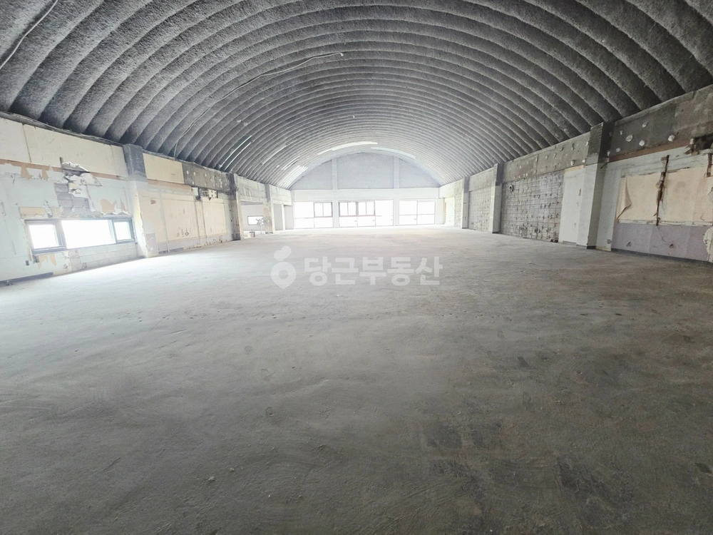대전광역시 유성구 봉명동 상가 사진 1