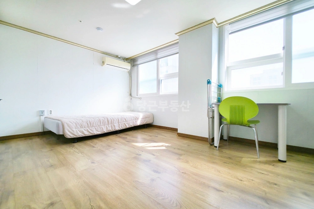대전광역시 유성구 봉명동 아파트 사진 1