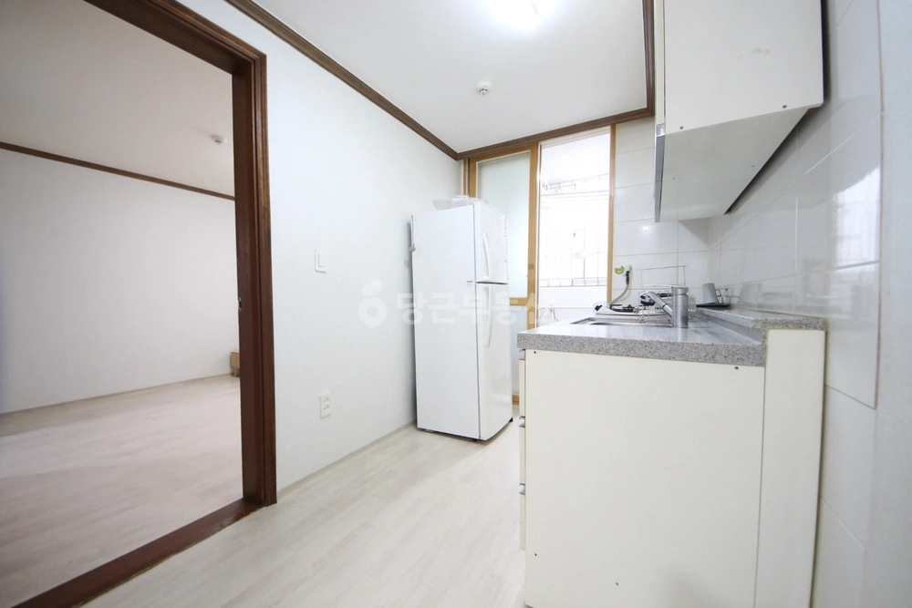 대전광역시 서구 탄방동 원룸 사진 1