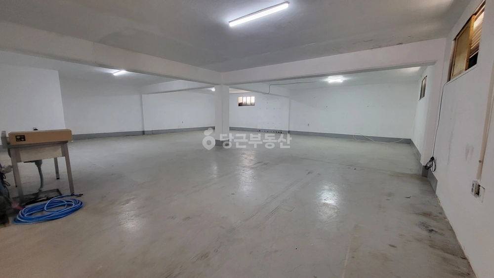 경상남도 창원시 성산구 사파동 공장/창고 사진 1