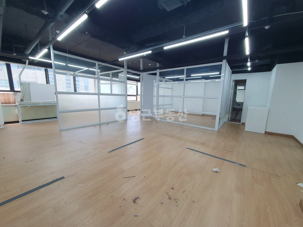 서울특별시 강남구 논현동 오피스텔 사진 1
