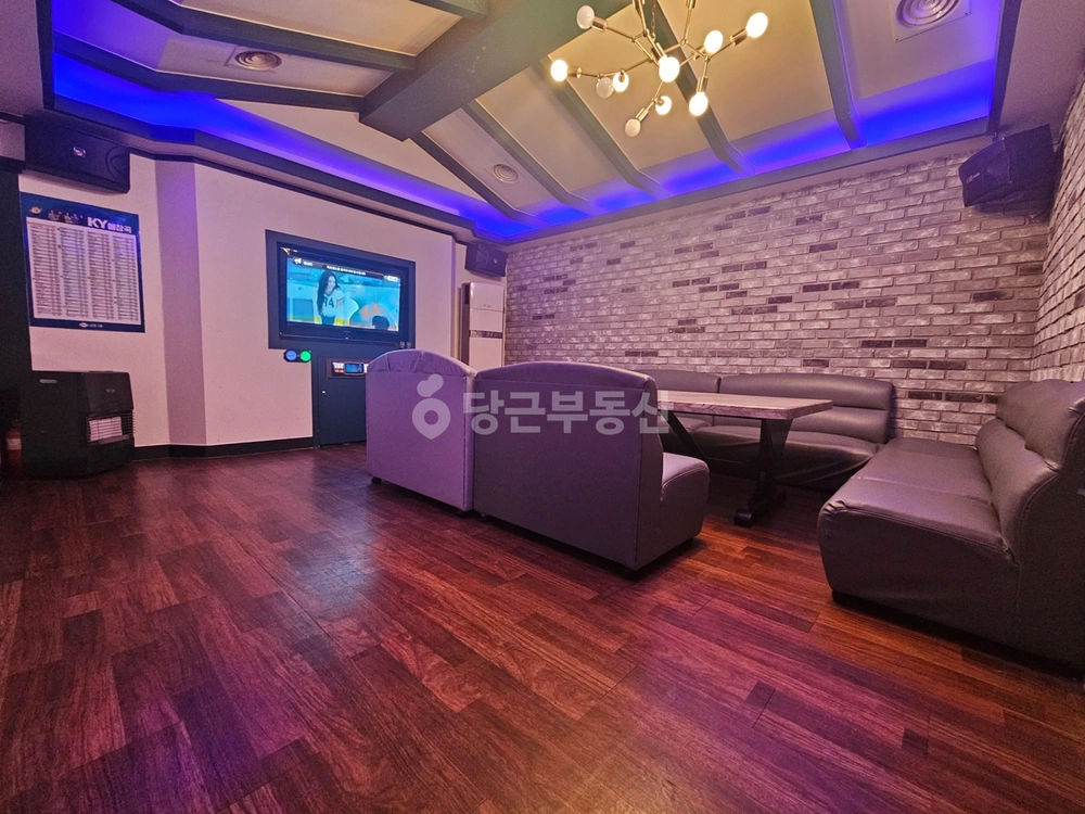 대전광역시 서구 월평동 상가 사진 1