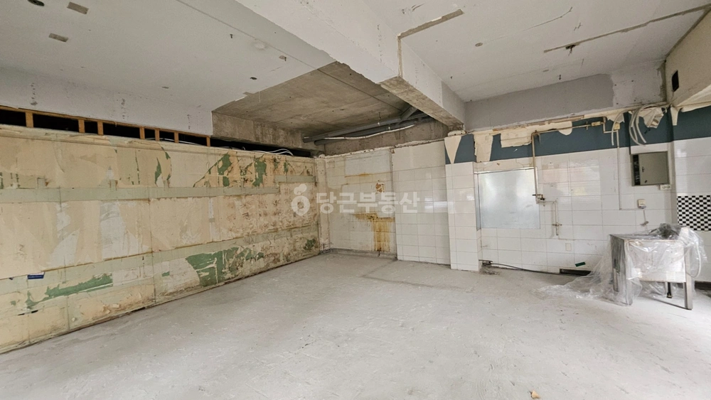 충청북도 청주시 흥덕구 복대동 상가 사진 1