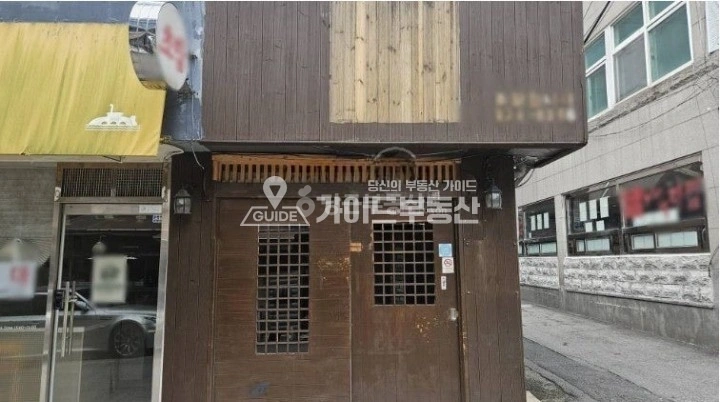 서울특별시 서대문구 창천동 상가 사진 1