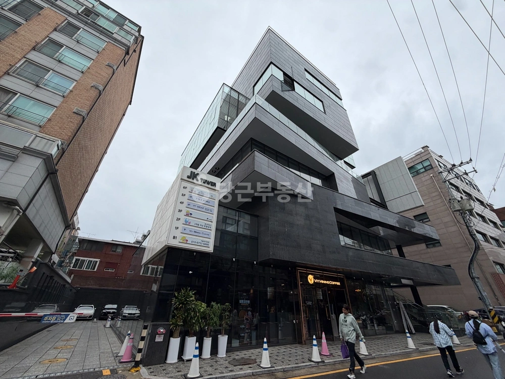 서울특별시 강남구 신사동 사무실 사진 1