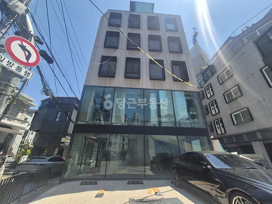 서울특별시 강남구 신사동 상가 사진 1