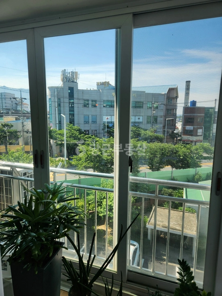 경상남도 창원시 진해구 이동 아파트 사진 1