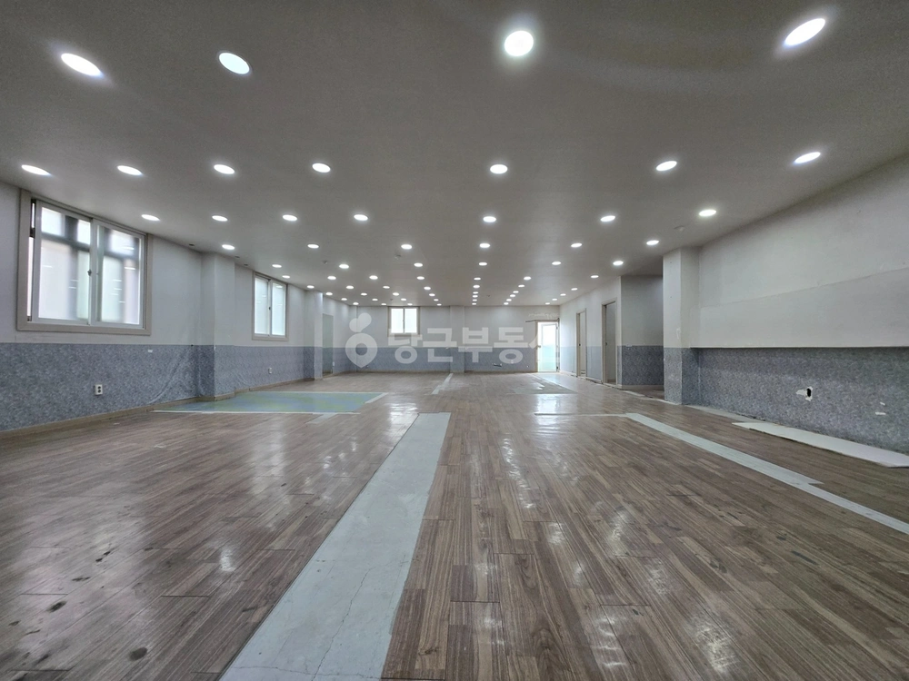 충청남도 천안시 서북구 성정동 상가 사진 1
