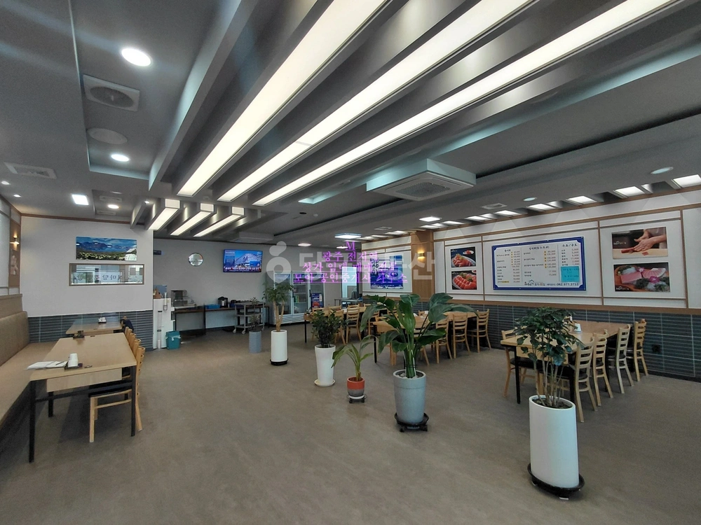전남광주통합특별시 광산구 월계동 상가 사진 1