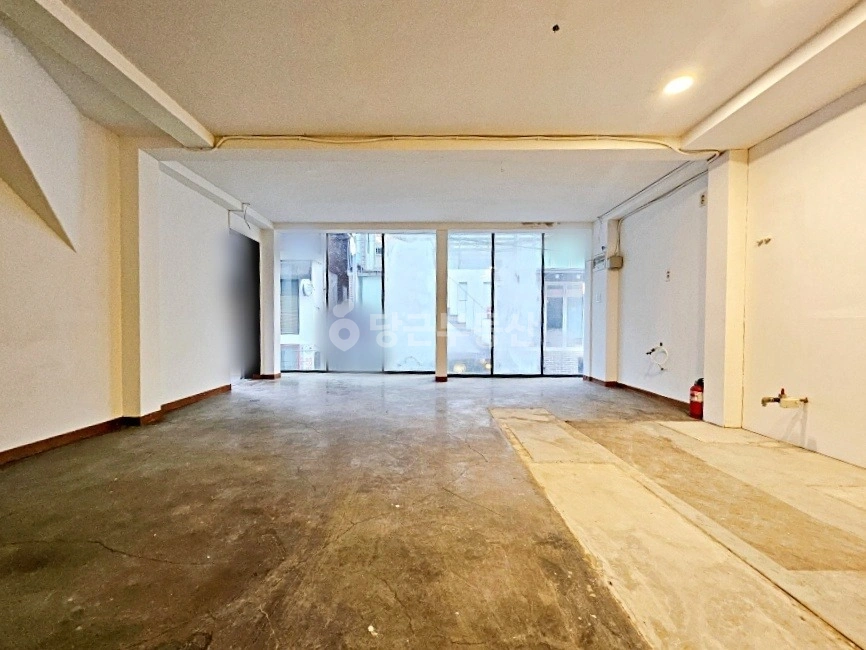 서울특별시 마포구 서교동 상가 사진 1