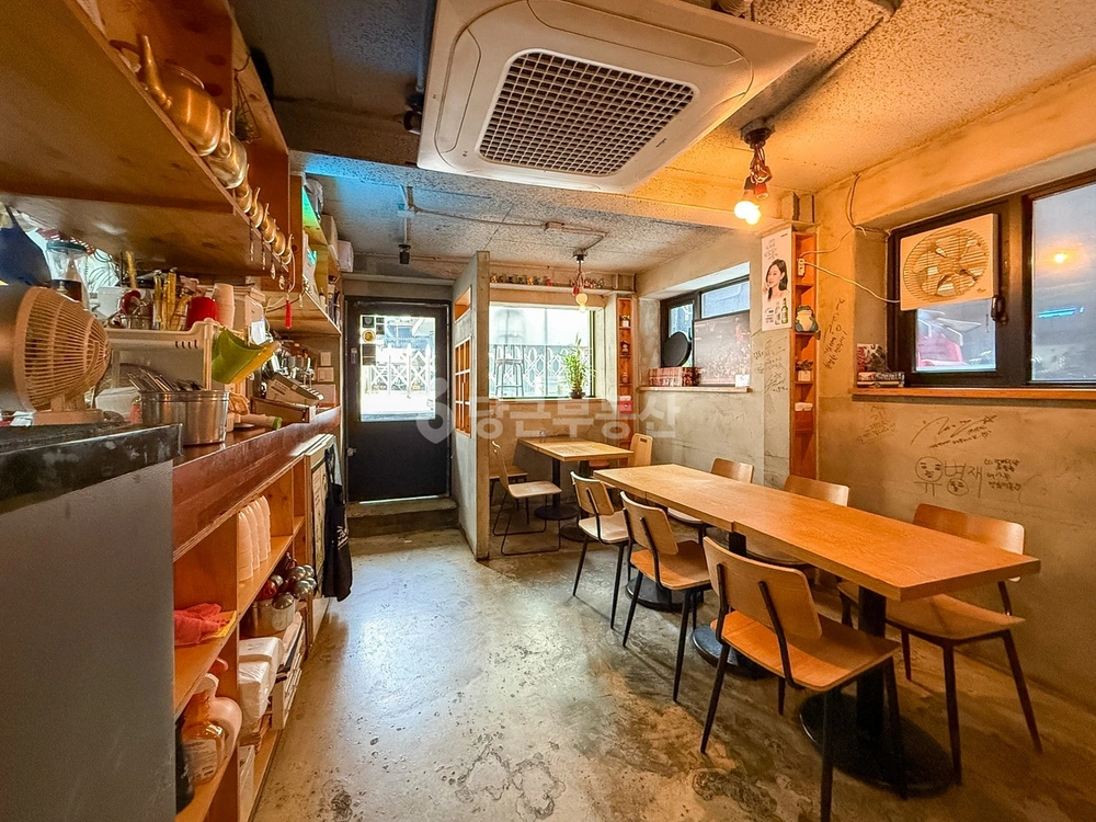 서울특별시 마포구 서교동 상가 사진 1