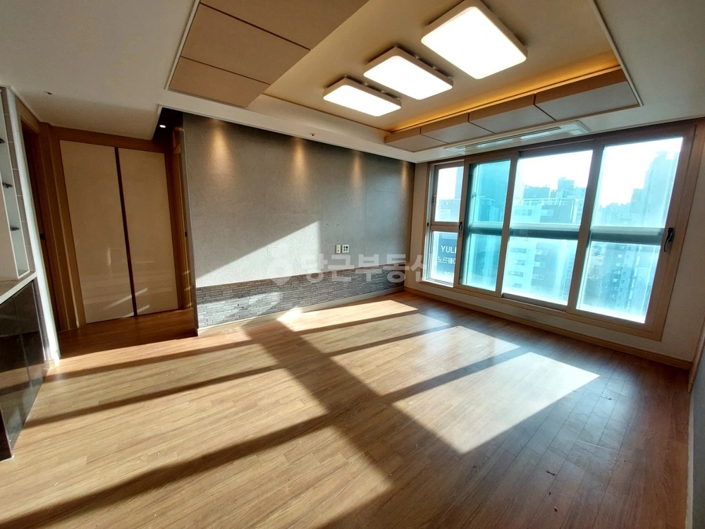 부산광역시 연제구 거제동 아파트 사진 1