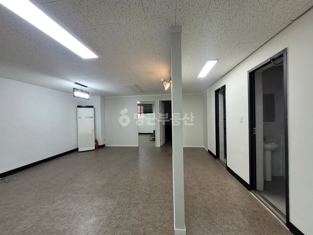경기도 수원시 팔달구 우만동 상가 사진 1