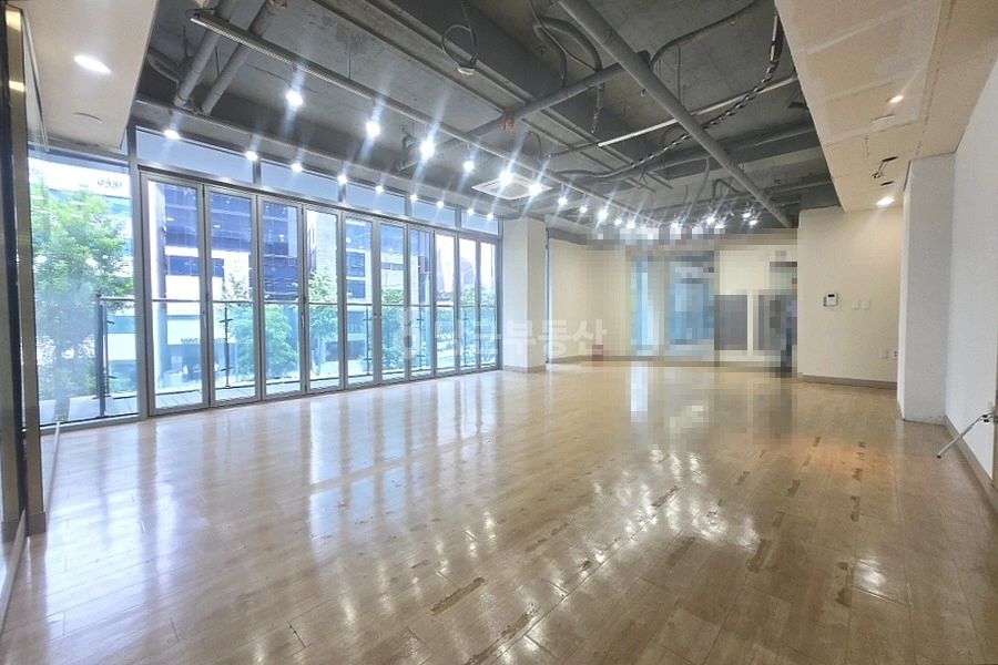 서울특별시 강남구 역삼동 사무실 사진 1