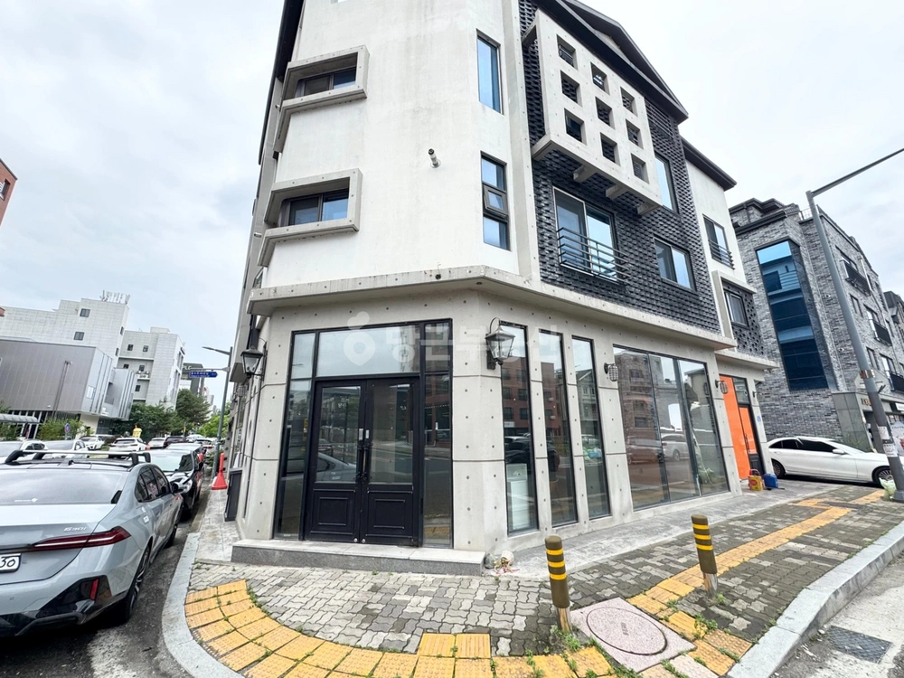 대전광역시 서구 도안동 상가 사진 1