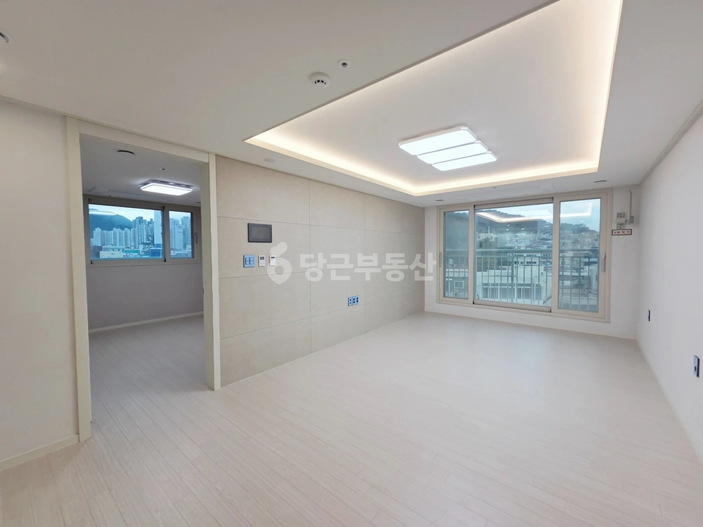 부산광역시 동래구 수안동 아파트 사진 1