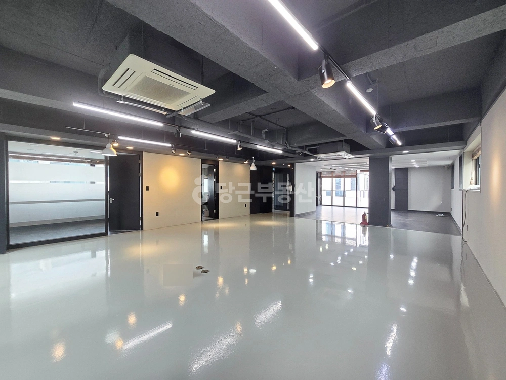 서울특별시 강남구 논현동 사무실 사진 1