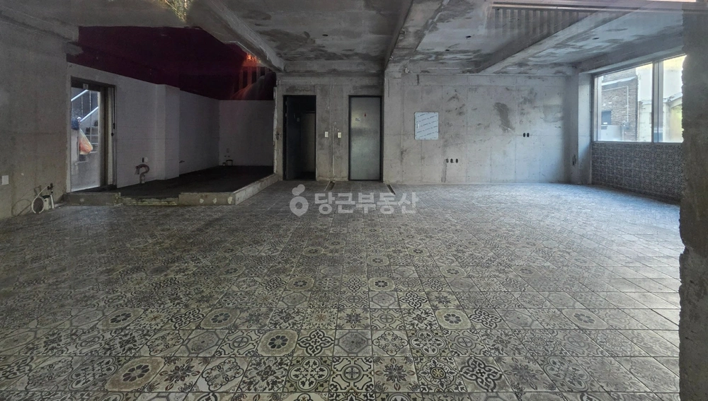 부산광역시 동래구 명륜동 상가 사진 1
