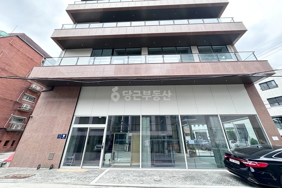 서울특별시 강남구 신사동 상가 사진 1
