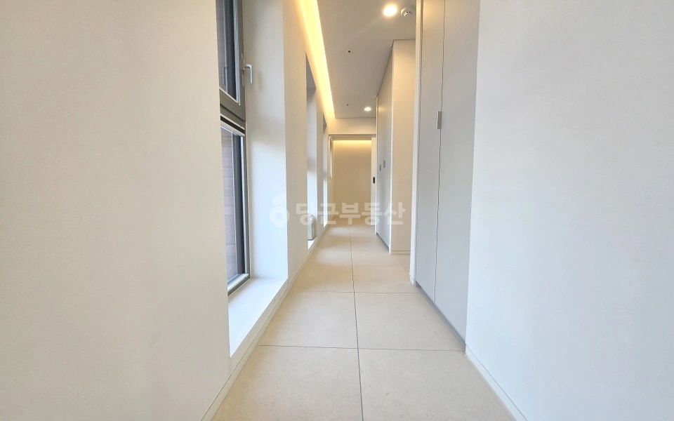 서울특별시 강남구 논현동 원룸 사진 1