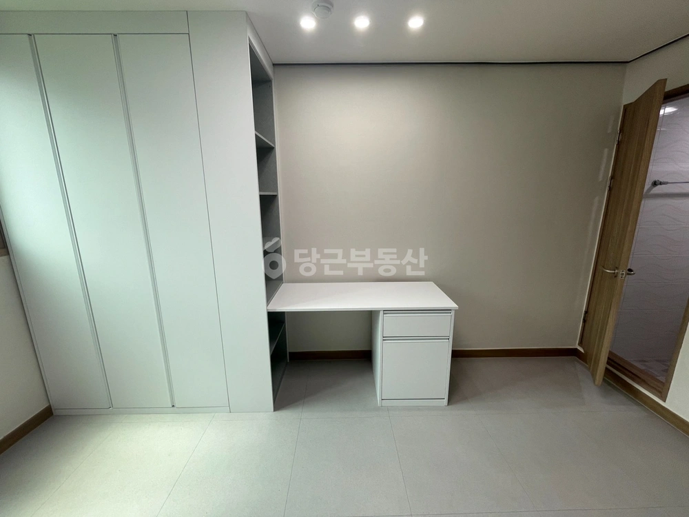 대전광역시 유성구 봉명동 원룸 사진 1