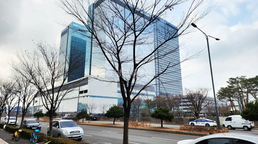 경기도 수원시 영통구 매탄동 상가 사진 1