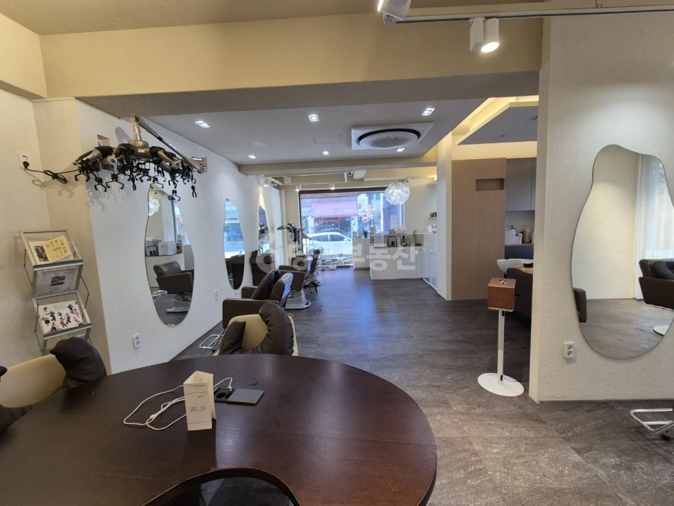 경기도 고양시 일산동구 정발산동 상가 사진 1
