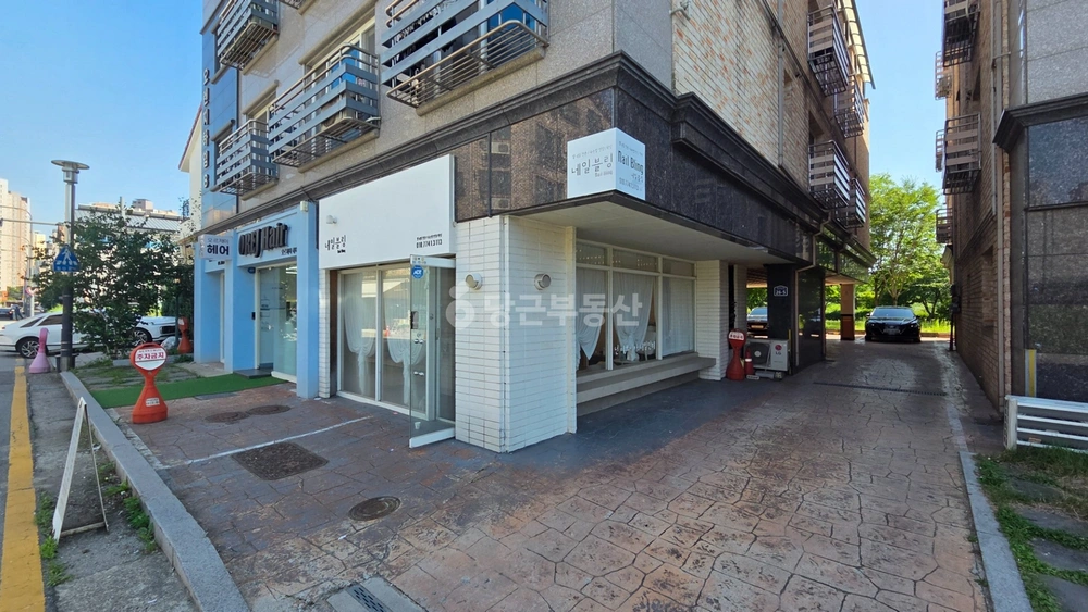 경기도 수원시 영통구 신동 상가 사진 1
