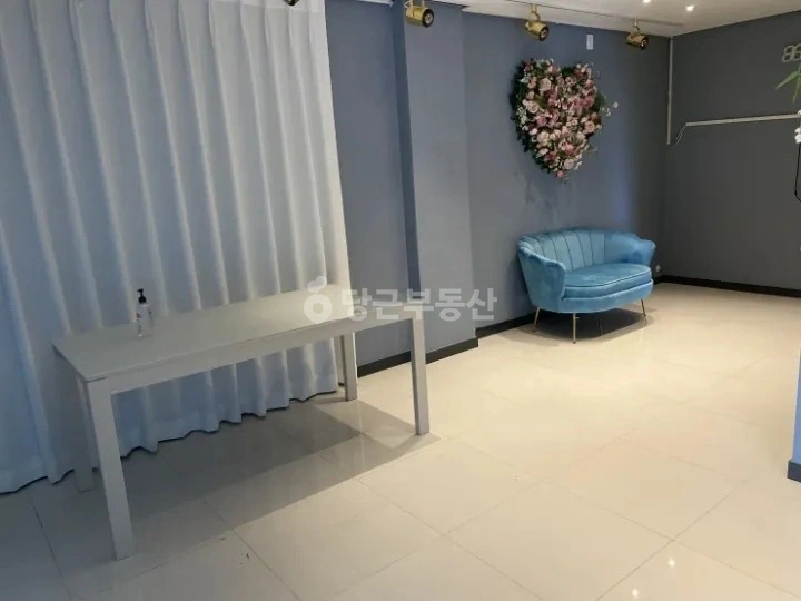 대전광역시 서구 둔산동 상가 사진 1