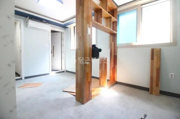 대전광역시 서구 둔산동 원룸 사진 1
