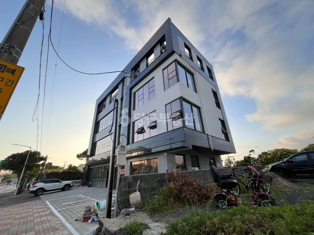 제주특별자치도 서귀포시 성산읍 상가 사진 1