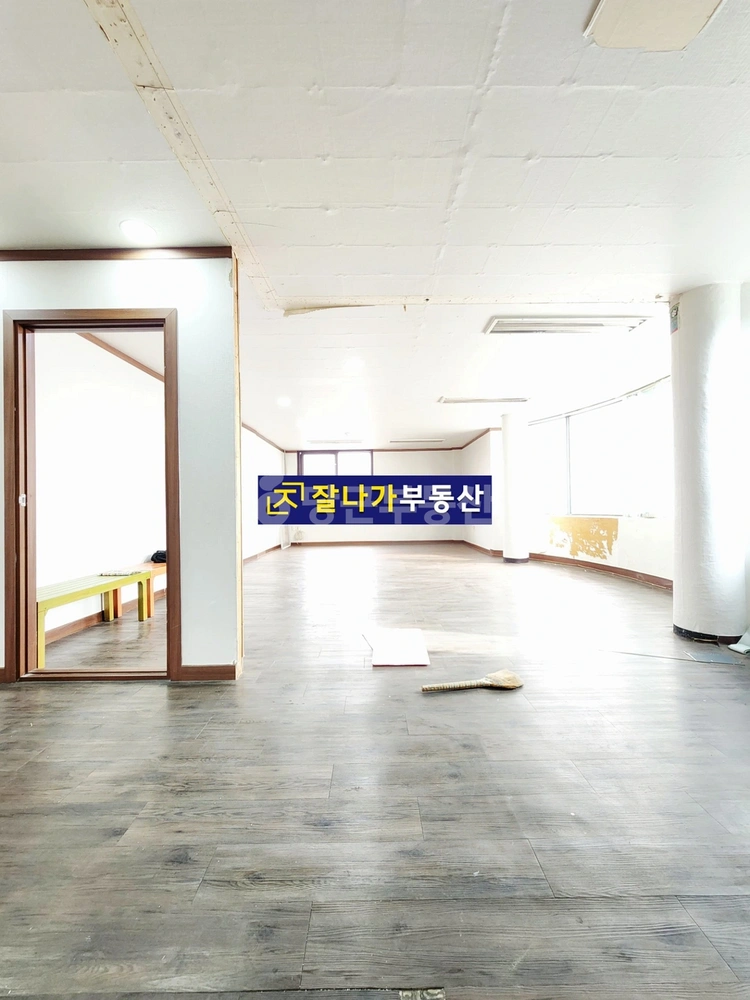 경기도 고양시 일산서구 탄현동 상가 사진 1
