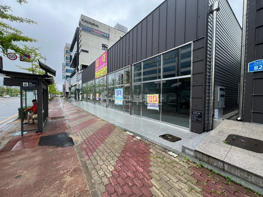 전남광주통합특별시 광산구 하남동 상가 사진 1
