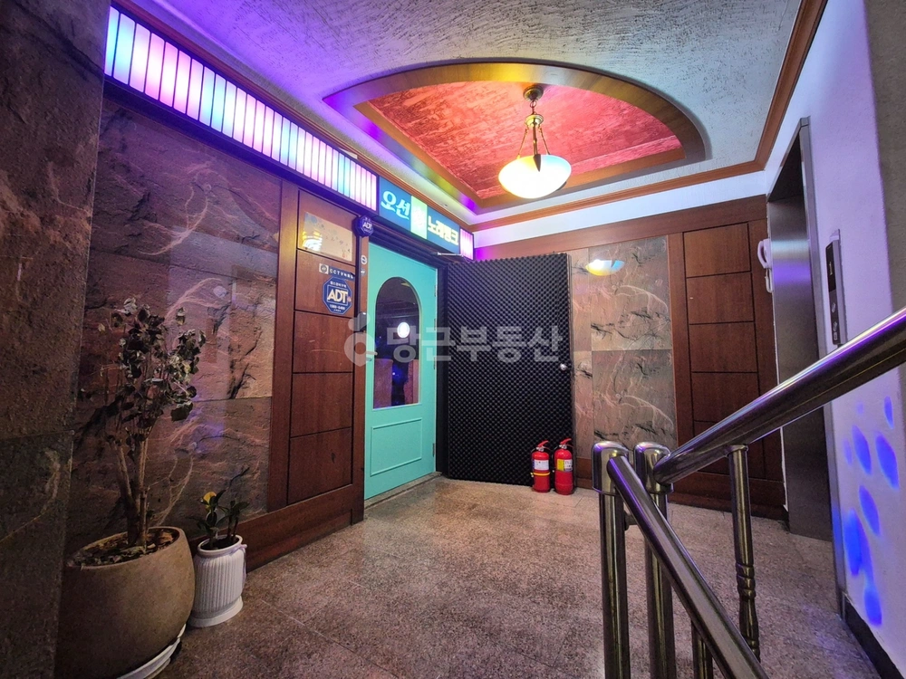경기도 수원시 팔달구 인계동 상가 사진 1