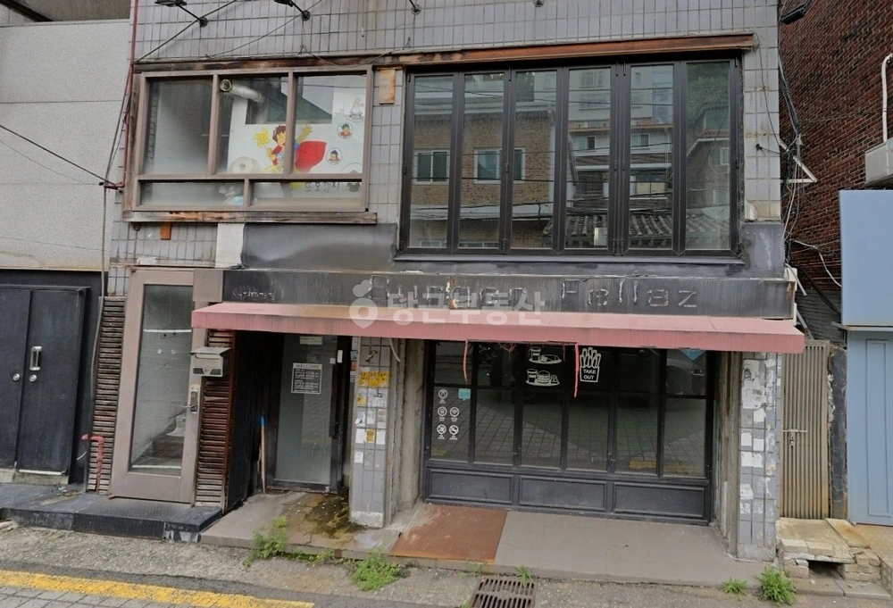 서울특별시 서대문구 창천동 상가 사진 1