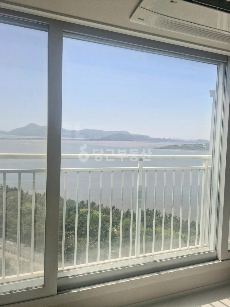 부산광역시 강서구 명지동 아파트 사진 1