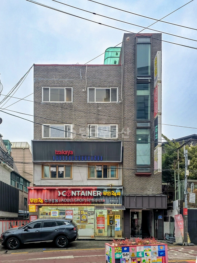 서울특별시 마포구 서교동 상가 사진 1