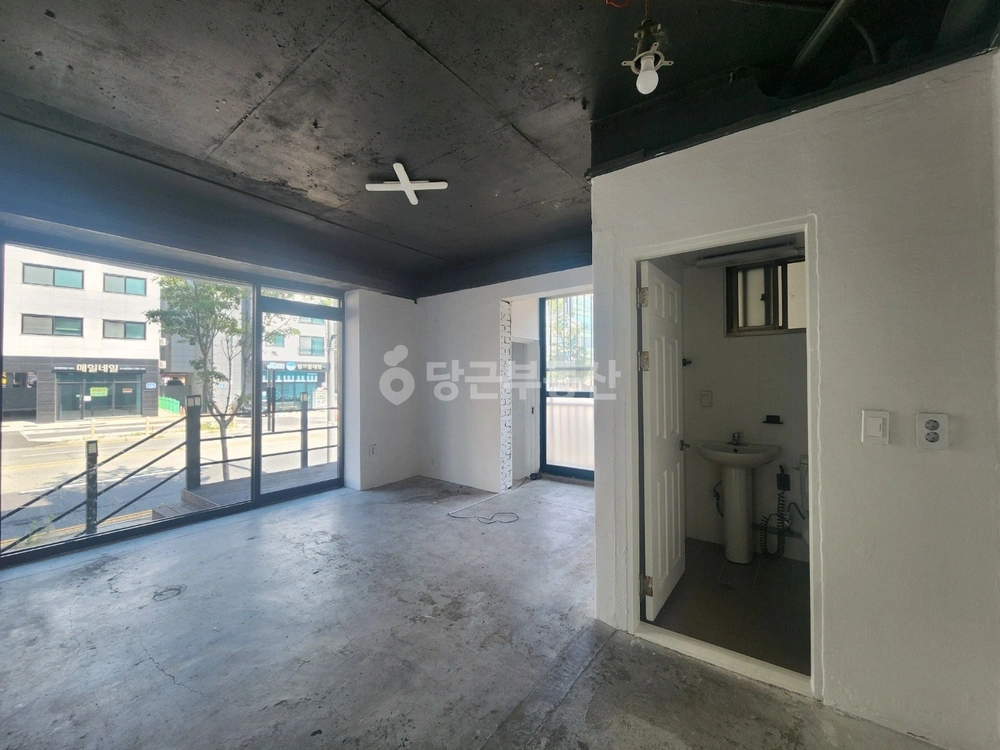 대전광역시 동구 자양동 상가 사진 1