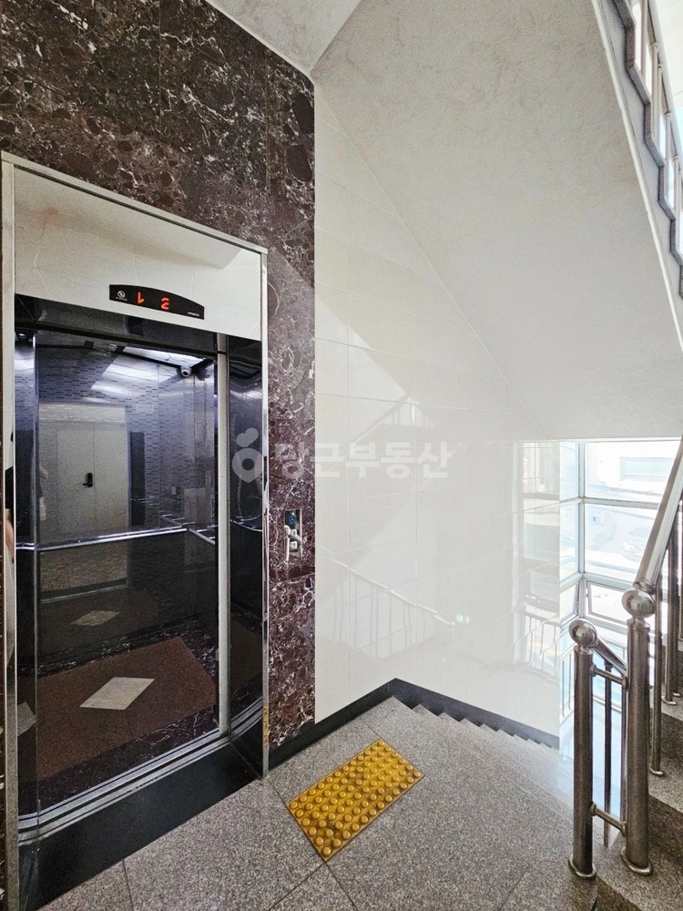 충청남도 천안시 서북구 성정동 상가 사진 1