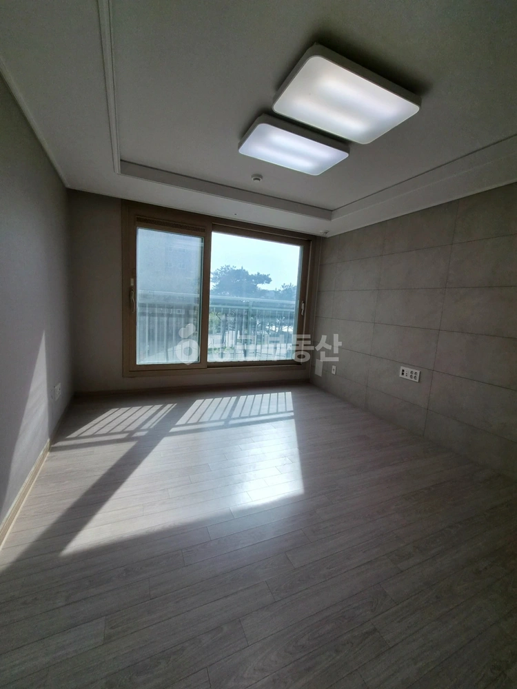 부산광역시 강서구 화전동 아파트 사진 1