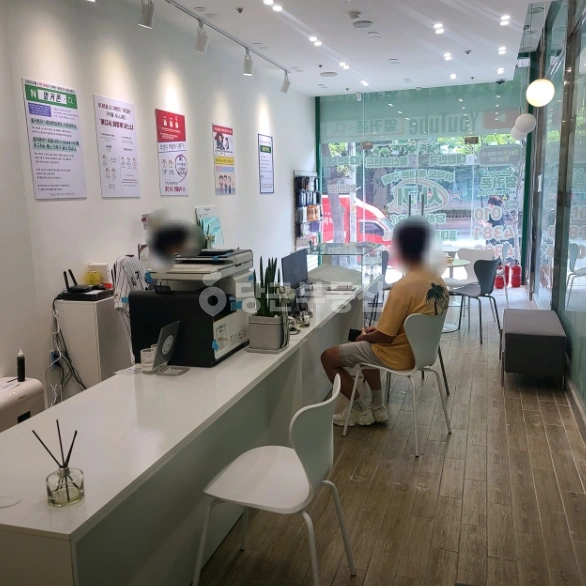 경기도 수원시 영통구 영통동 상가 사진 1