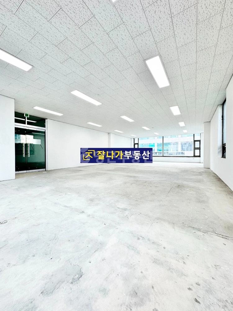 경기도 고양시 일산서구 탄현동 상가 사진 1