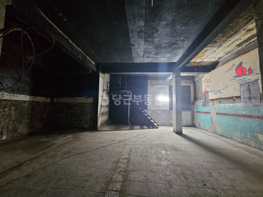 서울특별시 서대문구 창천동 상가 사진 1