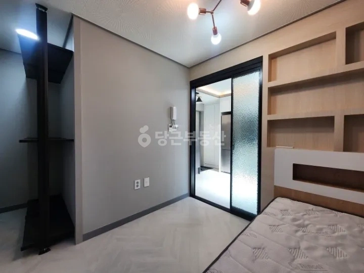 대전광역시 서구 탄방동 원룸 사진 1