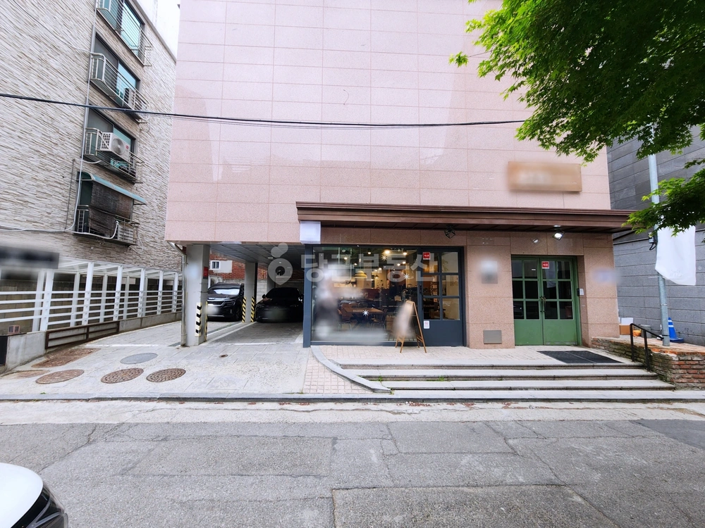 서울특별시 마포구 서교동 상가 사진 1