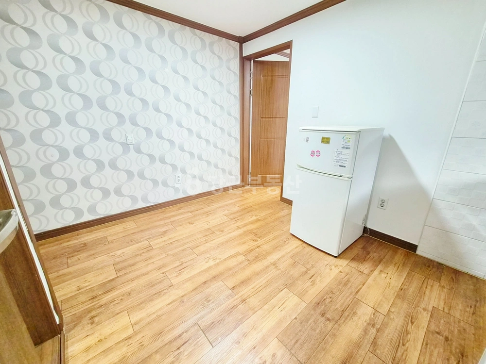 부산광역시 부산진구 초읍동 원룸 사진 1